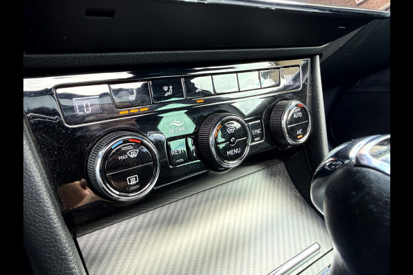 Škoda Superb Combi 1.4 TSI iV Sportline Business Panoramadak, Trekhaak