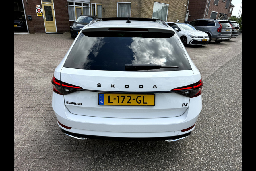 Škoda Superb Combi 1.4 TSI iV Sportline Business Panoramadak, Trekhaak