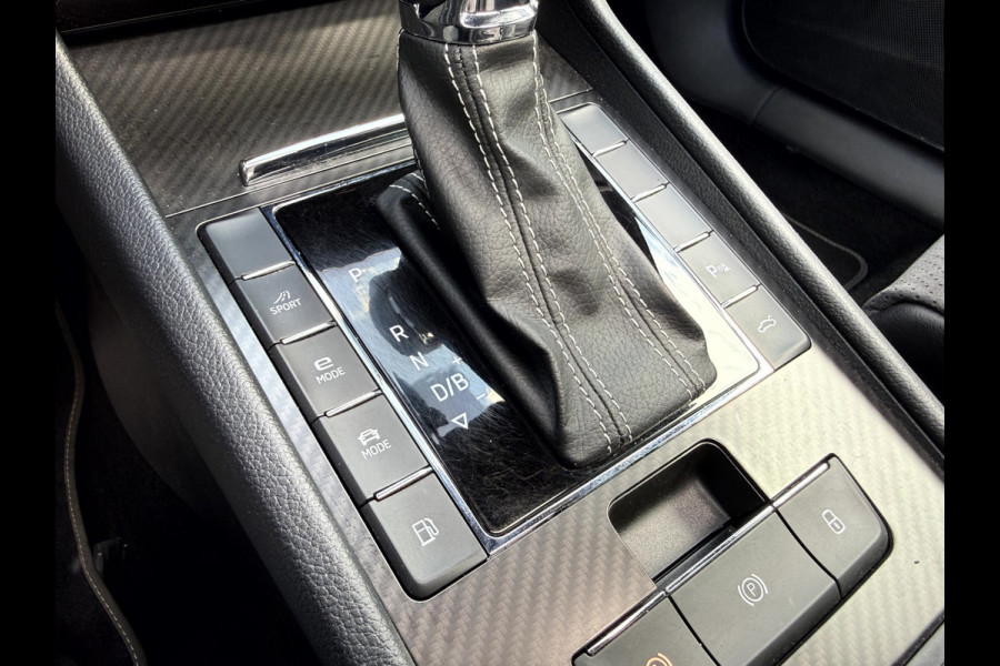 Škoda Superb Combi 1.4 TSI iV Sportline Business Panoramadak, Trekhaak