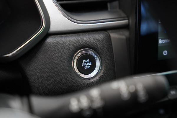 Renault Captur 1.6 E-Tech Hybrid 145 Intens Full-led Navigatie Trekhaak