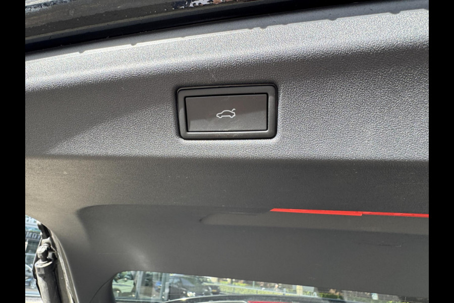 Volkswagen ID7 77 kWh Pro Business VAN:47.900,- VOOR: 44.440,- UW HERFSTVOORDEEL:3.460,- SOH 96%| 360 CAMERA | ELEKTRISCHE ACHTERKLEP| DODE HOEK SENSOR | ELEKTRISCHE TREKHAAK | STOEL + STUURVERWARMING + MASSAGE | KEY LESS | RIJKLAAPRIJS INCL. 12 MND BOVAG GARANTIE|