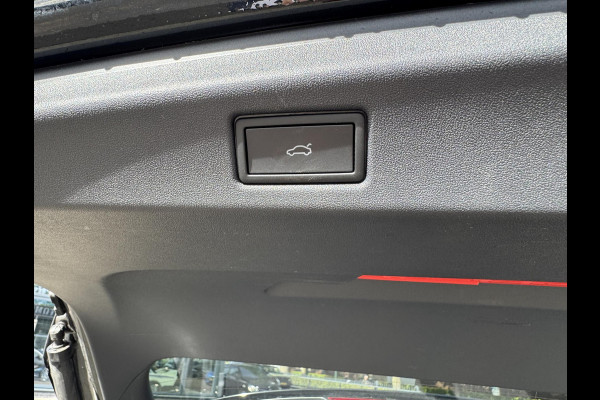 Volkswagen ID7 77 kWh Pro Business VAN:47.900,- VOOR: 44.440,- UW HERFSTVOORDEEL:3.460,- SOH 96%| 360 CAMERA | ELEKTRISCHE ACHTERKLEP| DODE HOEK SENSOR | ELEKTRISCHE TREKHAAK | STOEL + STUURVERWARMING + MASSAGE | KEY LESS | RIJKLAAPRIJS INCL. 12 MND BOVAG GARANTIE|