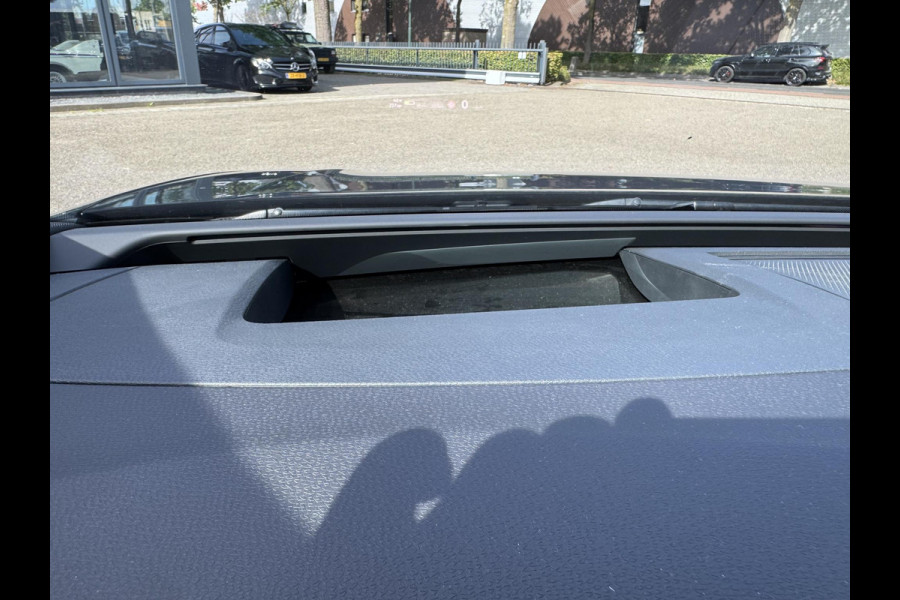 Volkswagen ID7 77 kWh Pro Business VAN:47.900,- VOOR: 44.440,- UW HERFSTVOORDEEL:3.460,- SOH 96%| 360 CAMERA | ELEKTRISCHE ACHTERKLEP| DODE HOEK SENSOR | ELEKTRISCHE TREKHAAK | STOEL + STUURVERWARMING + MASSAGE | KEY LESS | RIJKLAAPRIJS INCL. 12 MND BOVAG GARANTIE|
