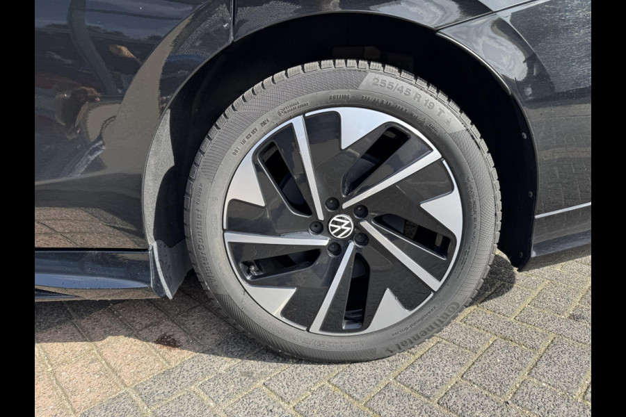 Volkswagen ID7 77 kWh Pro Business VAN:47.900,- VOOR: 44.440,- UW HERFSTVOORDEEL:3.460,- SOH 96%| 360 CAMERA | ELEKTRISCHE ACHTERKLEP| DODE HOEK SENSOR | ELEKTRISCHE TREKHAAK | STOEL + STUURVERWARMING + MASSAGE | KEY LESS | RIJKLAAPRIJS INCL. 12 MND BOVAG GARANTIE|