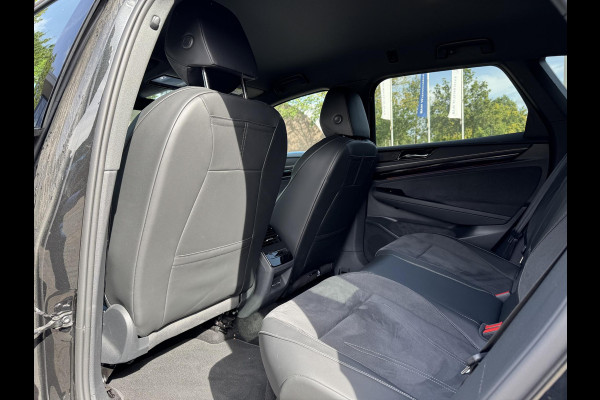 Volkswagen ID7 77 kWh Pro Business VAN:47.900,- VOOR: 44.440,- UW HERFSTVOORDEEL:3.460,- SOH 96%| 360 CAMERA | ELEKTRISCHE ACHTERKLEP| DODE HOEK SENSOR | ELEKTRISCHE TREKHAAK | STOEL + STUURVERWARMING + MASSAGE | KEY LESS | RIJKLAAPRIJS INCL. 12 MND BOVAG GARANTIE|