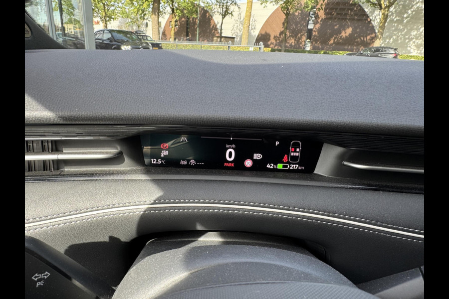 Volkswagen ID7 77 kWh Pro Business VAN:47.900,- VOOR: 44.440,- UW HERFSTVOORDEEL:3.460,- SOH 96%| 360 CAMERA | ELEKTRISCHE ACHTERKLEP| DODE HOEK SENSOR | ELEKTRISCHE TREKHAAK | STOEL + STUURVERWARMING + MASSAGE | KEY LESS | RIJKLAAPRIJS INCL. 12 MND BOVAG GARANTIE|