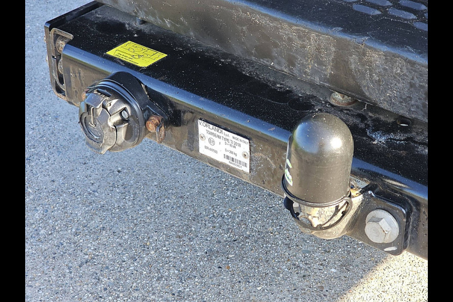 Iveco Daily 35C18HV 3.0 410 L4H2 Cruise control, Airco, Pdc, Navi, Camera, Led, Climatecontrol, Trekhaak