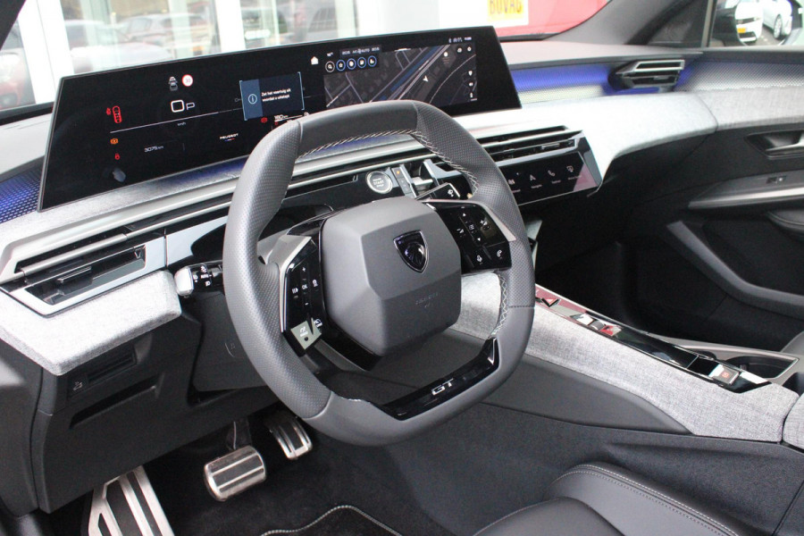 Peugeot 3008 1.2 Hybrid 145PK GT | ELEKTRISCH BEDIENBARE ACHTERKLEP | NAVIGATIE | DRAADLOZE APPLE CARPLAY/ANDROID AUTO | SFEER VERLICHTING | ACHTERUITRIJ CAMERA | PARKEERSENSOREN VOOR EN ACHTER | FULL LED KOPLAMPEN | KEYLESS ENTRY/START | ADAPTIVE CRUISE CONTROL | STOEL/STUUR VERWARMING | LICHTMETALEN VELGEN 19" | DAB+ RADIO |