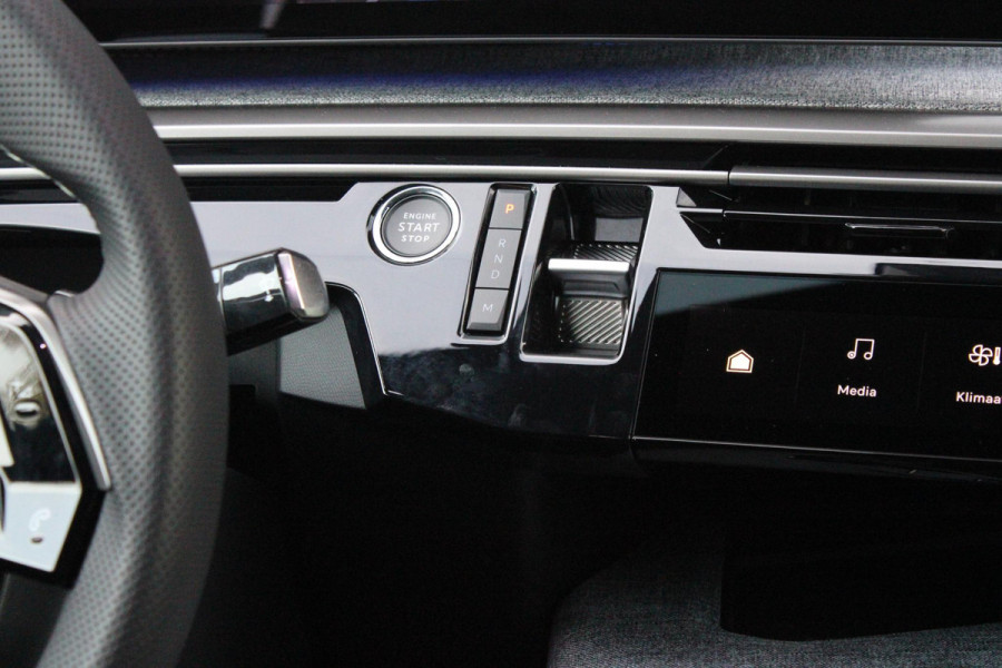 Peugeot 3008 1.2 Hybrid 145PK GT | ELEKTRISCH BEDIENBARE ACHTERKLEP | NAVIGATIE | DRAADLOZE APPLE CARPLAY/ANDROID AUTO | SFEER VERLICHTING | ACHTERUITRIJ CAMERA | PARKEERSENSOREN VOOR EN ACHTER | FULL LED KOPLAMPEN | KEYLESS ENTRY/START | ADAPTIVE CRUISE CONTROL | STOEL/STUUR VERWARMING | LICHTMETALEN VELGEN 19" | DAB+ RADIO |