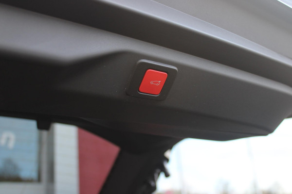 Peugeot 3008 1.2 Hybrid 145PK GT | ELEKTRISCH BEDIENBARE ACHTERKLEP | NAVIGATIE | DRAADLOZE APPLE CARPLAY/ANDROID AUTO | SFEER VERLICHTING | ACHTERUITRIJ CAMERA | PARKEERSENSOREN VOOR EN ACHTER | FULL LED KOPLAMPEN | KEYLESS ENTRY/START | ADAPTIVE CRUISE CONTROL | STOEL/STUUR VERWARMING | LICHTMETALEN VELGEN 19" | DAB+ RADIO |