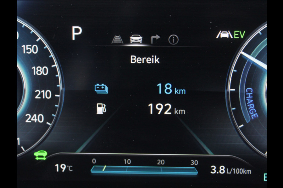 Hyundai Tucson 1.6 T-GDI PHEV Comfort Smart 4WD CARPLAY | CLIMATE | ADAPCRUISE | CAMERA | LMV19 | DAB | LED | STOEL/STUURVERW | ELECAKLEP