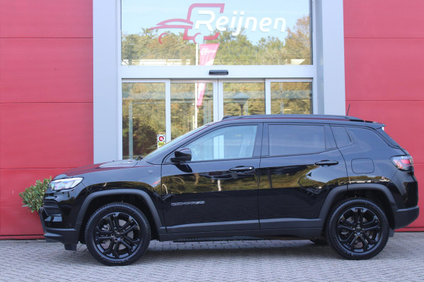 Jeep Compass 4xe 240PK Plug-in Hybrid Electric NORTH STAR | PANORAMA SCHUIF/KANTEL DAK | WINTERPACK: STOEL/STUUR/PARKEERNSENSOREN/RUITENSPROEIER VERWARMBAAR | SAFETY PACK: 360° CAMERA/DODEHOEK BEWAKING/BUITENSPIEGELS MET INSTAPVERLICHTING | 10,1" TOUCHSCREEN MET NAVIGATIE/ADAPTIVE CRUISE CONTROL INCL LANE CENTERING ASSIST/VERKEERSBORDEN INFORMATIE/DRAADLOZE TELEFOONLADER/HANDSFREE ELEKTRISCH BEDIENBARE ACHTERKLEP | PREMIUM AUDIO SYSTEEM MET 9 SPEAKERS & SUBWOOVER "ALPINE" | KEYLESS ENTRY | DRAADLOZE APPLE CARPLAY/ANDROID AUTO | 18" LICHTMETALEN VELGEN | ALL SEASON BANDEN |