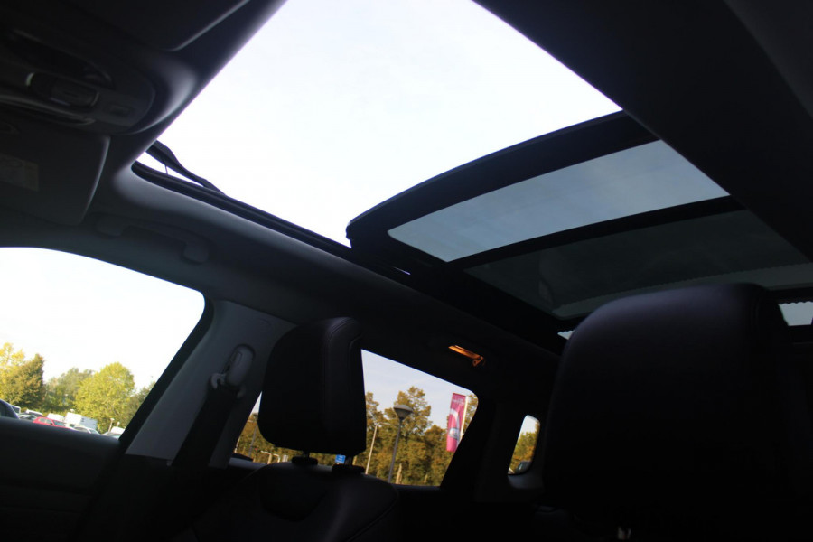 Jeep Compass 4xe 240PK Plug-in Hybrid Electric NORTH STAR | PANORAMA SCHUIF/KANTEL DAK | WINTERPACK: STOEL/STUUR/PARKEERNSENSOREN/RUITENSPROEIER VERWARMBAAR | SAFETY PACK: 360° CAMERA/DODEHOEK BEWAKING/BUITENSPIEGELS MET INSTAPVERLICHTING | 10,1" TOUCHSCREEN MET NAVIGATIE/ADAPTIVE CRUISE CONTROL INCL LANE CENTERING ASSIST/VERKEERSBORDEN INFORMATIE/DRAADLOZE TELEFOONLADER/HANDSFREE ELEKTRISCH BEDIENBARE ACHTERKLEP | PREMIUM AUDIO SYSTEEM MET 9 SPEAKERS & SUBWOOVER "ALPINE" | KEYLESS ENTRY | DRAADLOZE APPLE CARPLAY/ANDROID AUTO | 18" LICHTMETALEN VELGEN | ALL SEASON BANDEN |