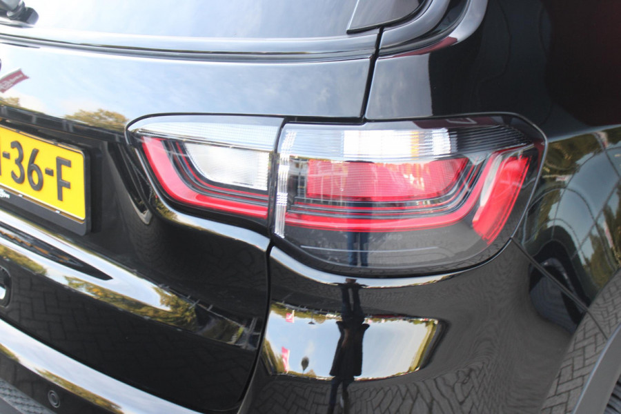 Jeep Compass 4xe 240PK Plug-in Hybrid Electric NORTH STAR | PANORAMA SCHUIF/KANTEL DAK | WINTERPACK: STOEL/STUUR/PARKEERNSENSOREN/RUITENSPROEIER VERWARMBAAR | SAFETY PACK: 360° CAMERA/DODEHOEK BEWAKING/BUITENSPIEGELS MET INSTAPVERLICHTING | 10,1" TOUCHSCREEN MET NAVIGATIE/ADAPTIVE CRUISE CONTROL INCL LANE CENTERING ASSIST/VERKEERSBORDEN INFORMATIE/DRAADLOZE TELEFOONLADER/HANDSFREE ELEKTRISCH BEDIENBARE ACHTERKLEP | PREMIUM AUDIO SYSTEEM MET 9 SPEAKERS & SUBWOOVER "ALPINE" | KEYLESS ENTRY | DRAADLOZE APPLE CARPLAY/ANDROID AUTO | 18" LICHTMETALEN VELGEN | ALL SEASON BANDEN |