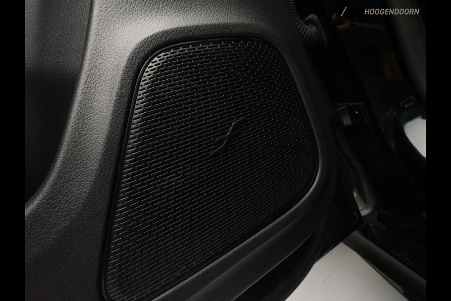 Mercedes-Benz CLA-Klasse Shooting Brake 180 Business Solution AMG (BURMESTER,PANORAMADAK,SFEERVERLICHTING,STOELVERWARMING,CARPLAY)