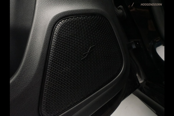Mercedes-Benz CLA-Klasse Shooting Brake 180 Business Solution AMG (BURMESTER,PANORAMADAK,SFEERVERLICHTING,STOELVERWARMING,CARPLAY)