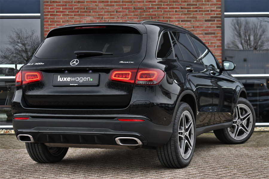 Mercedes-Benz GLC 300e 4M AMG Pano Luchtv Distr HUD 360 Stoel-ventilatie Memory Night