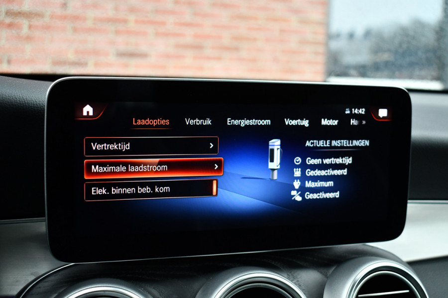 Mercedes-Benz GLC 300e 4M AMG Pano Luchtv Distr HUD 360 Stoel-ventilatie Memory Night