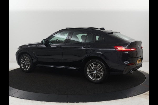 BMW X4 xDrive20i Business Edition | M-sport | Panoramadak | Leder | Memory | Stuur/stoel verwarming | Cruise control | Camera | Park assist | Carplay | Sfeerverlichting | Climate control