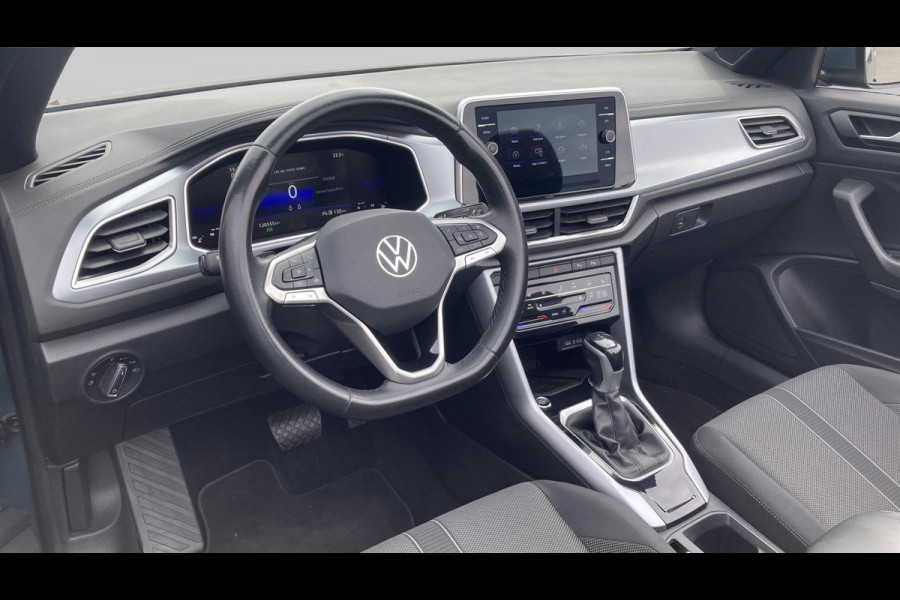 Volkswagen T-Roc Cabrio 1.5 TSI 150pk DSG Style Cabriolet | Stoelverwarming | Camera | Acc | Keyless