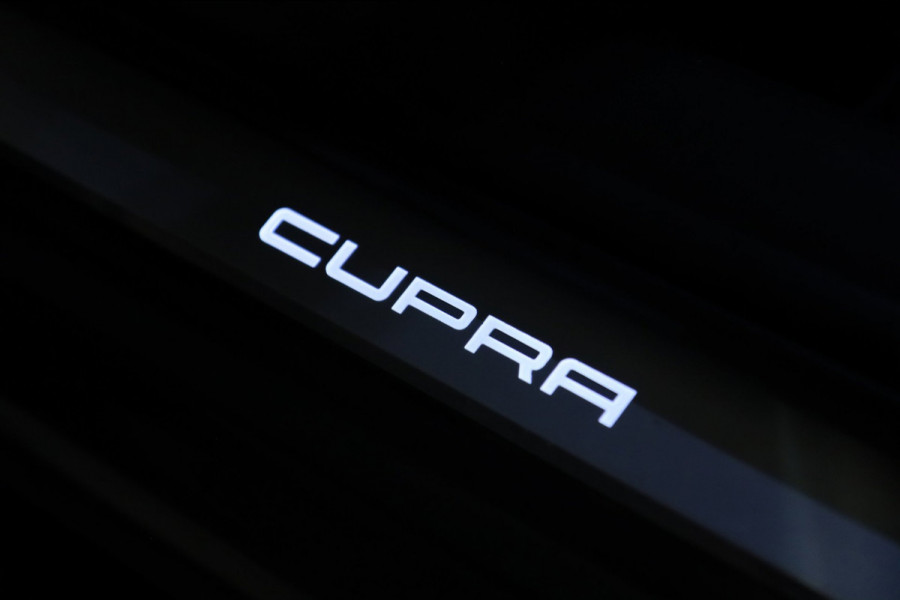 CUPRA Formentor 1.4 e-Hybrid VZ / PANO / ACC / CAMERA / KEYLESS / STUUR+STOELVERW