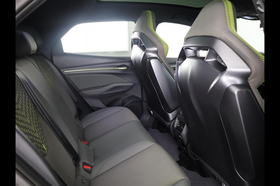 CUPRA Raval VZ Rebel 56 kWh 225pk | Elek. stoel | Travel Assist