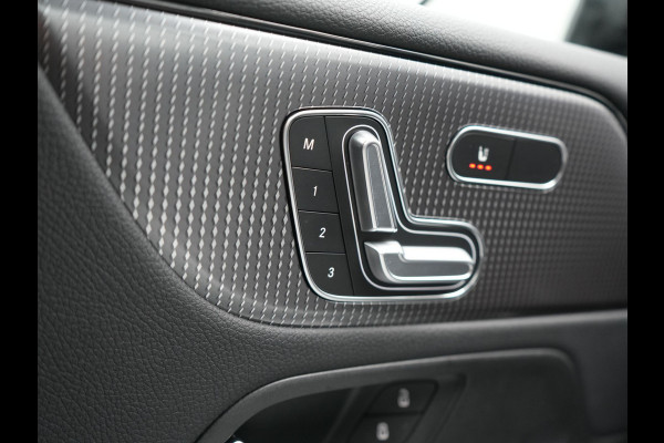 Mercedes-Benz B-Klasse 250 e Premium PHEV 218pk Dealer O.H. | Trekhaak Af Fabriek | Adaptive Cruise | Head Up | Burmester Audio | Camera | Lederen Sportstoelen Memory & Verwarmd | BLIS | Apple Carplay | Widescreen Navi | DAB | Plug In Hybrid |