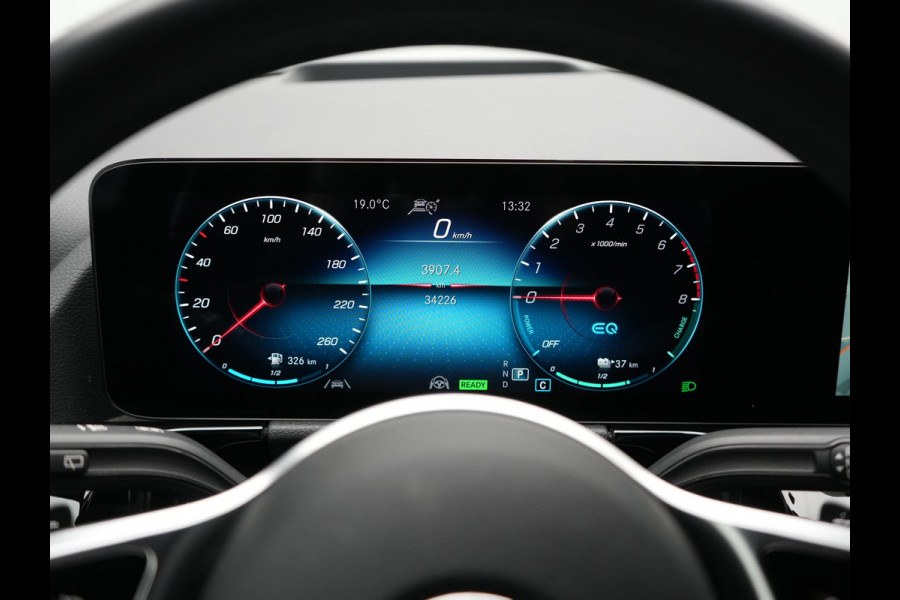 Mercedes-Benz B-Klasse 250 e Premium PHEV 218pk Dealer O.H. | Trekhaak Af Fabriek | Adaptive Cruise | Head Up | Burmester Audio | Camera | Lederen Sportstoelen Memory & Verwarmd | BLIS | Apple Carplay | Widescreen Navi | DAB | Plug In Hybrid |