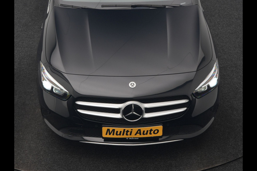 Mercedes-Benz B-Klasse 250 e Premium PHEV 218pk Dealer O.H. | Trekhaak Af Fabriek | Adaptive Cruise | Head Up | Burmester Audio | Camera | Lederen Sportstoelen Memory & Verwarmd | BLIS | Apple Carplay | Widescreen Navi | DAB | Plug In Hybrid |