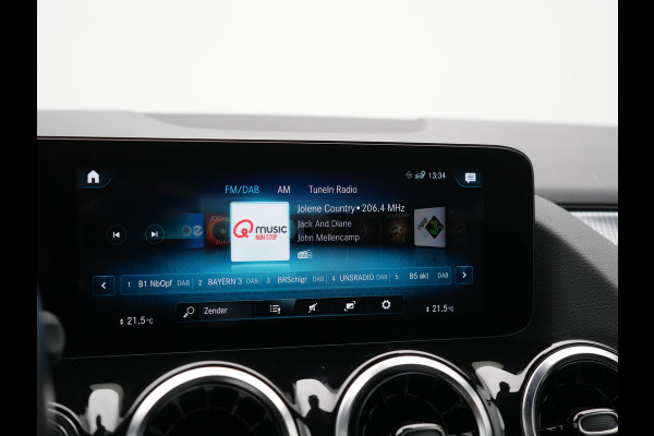 Mercedes-Benz B-Klasse 250 e Premium PHEV 218pk Dealer O.H. | Trekhaak Af Fabriek | Adaptive Cruise | Head Up | Burmester Audio | Camera | Lederen Sportstoelen Memory & Verwarmd | BLIS | Apple Carplay | Widescreen Navi | DAB | Plug In Hybrid |