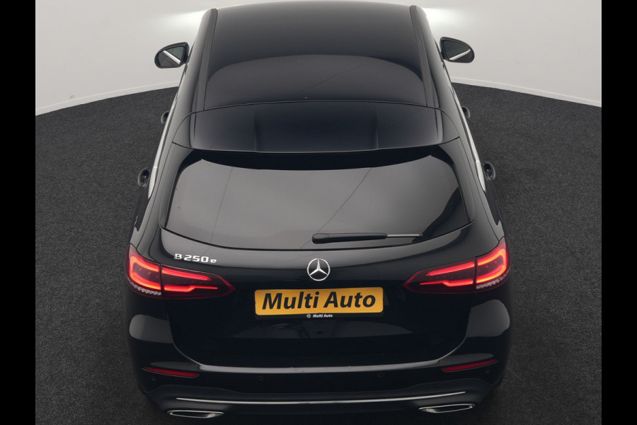 Mercedes-Benz B-Klasse 250 e Premium PHEV 218pk Dealer O.H. | Trekhaak Af Fabriek | Adaptive Cruise | Head Up | Burmester Audio | Camera | Lederen Sportstoelen Memory & Verwarmd | BLIS | Apple Carplay | Widescreen Navi | DAB | Plug In Hybrid |