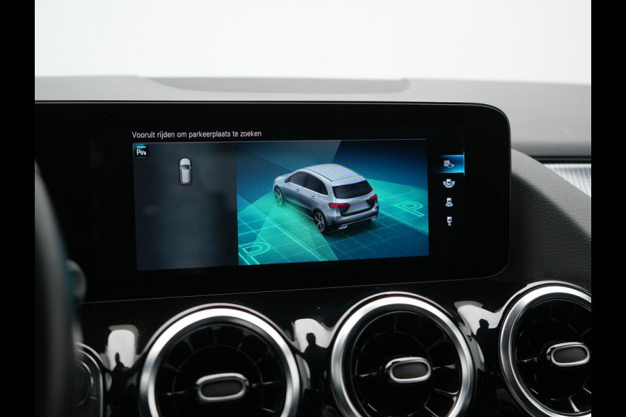 Mercedes-Benz B-Klasse 250 e Premium PHEV 218pk Dealer O.H. | Trekhaak Af Fabriek | Adaptive Cruise | Head Up | Burmester Audio | Camera | Lederen Sportstoelen Memory & Verwarmd | BLIS | Apple Carplay | Widescreen Navi | DAB | Plug In Hybrid |