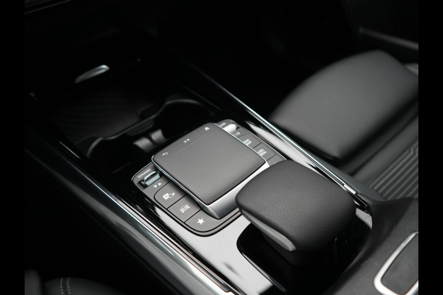 Mercedes-Benz B-Klasse 250 e Premium PHEV 218pk Dealer O.H. | Trekhaak Af Fabriek | Adaptive Cruise | Head Up | Burmester Audio | Camera | Lederen Sportstoelen Memory & Verwarmd | BLIS | Apple Carplay | Widescreen Navi | DAB | Plug In Hybrid |