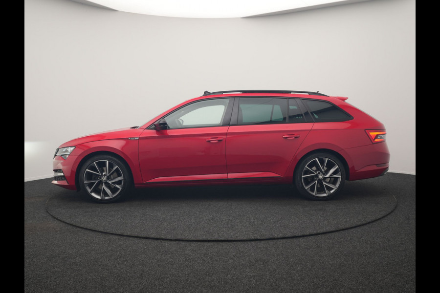 Škoda Superb Combi 1.4 TSI iV Sportline Business PHEV 218pk Dealer O.H. | Trekhaak Af Fabriek | Panodak | Adaptive Cruise | SOH 89,8% | Camera | Canton Audio | Alcantara Sportstoelen Memory & Verwarmd | Stuur Verwarmd | Sfeerverlichting | Keyless | BLIS | Crystal Plug In Hybrid |