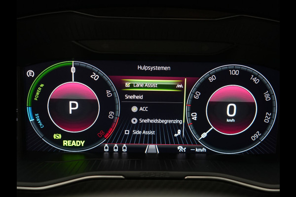 Škoda Superb Combi 1.4 TSI iV Sportline Business PHEV 218pk Dealer O.H. | Trekhaak Af Fabriek | Panodak | Adaptive Cruise | SOH 89,8% | Camera | Canton Audio | Alcantara Sportstoelen Memory & Verwarmd | Stuur Verwarmd | Sfeerverlichting | Keyless | BLIS | Crystal Plug In Hybrid |