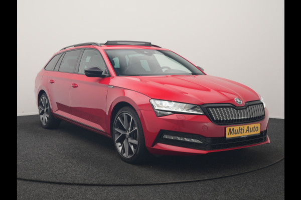 Škoda Superb Combi 1.4 TSI iV Sportline Business PHEV 218pk Dealer O.H. | Trekhaak Af Fabriek | Panodak | Adaptive Cruise | SOH 89,8% | Camera | Canton Audio | Alcantara Sportstoelen Memory & Verwarmd | Stuur Verwarmd | Sfeerverlichting | Keyless | BLIS | Crystal Plug In Hybrid |