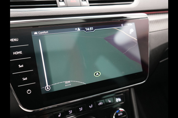 Škoda Superb Combi 1.4 TSI iV Sportline Business PHEV 218pk Dealer O.H. | Trekhaak Af Fabriek | Panodak | Adaptive Cruise | SOH 89,8% | Camera | Canton Audio | Alcantara Sportstoelen Memory & Verwarmd | Stuur Verwarmd | Sfeerverlichting | Keyless | BLIS | Crystal Plug In Hybrid |