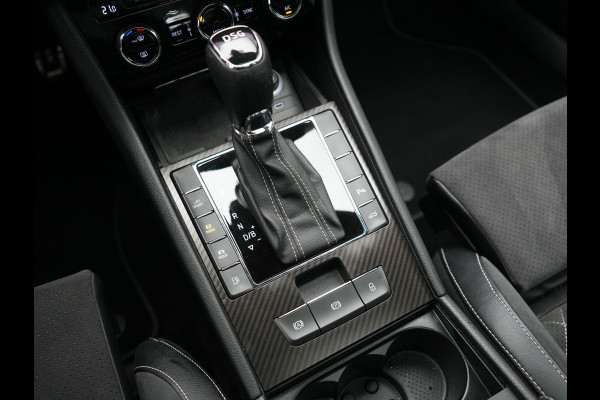Škoda Superb Combi 1.4 TSI iV Sportline Business PHEV 218pk Dealer O.H. | Trekhaak Af Fabriek | Panodak | Adaptive Cruise | SOH 89,8% | Camera | Canton Audio | Alcantara Sportstoelen Memory & Verwarmd | Stuur Verwarmd | Sfeerverlichting | Keyless | BLIS | Crystal Plug In Hybrid |
