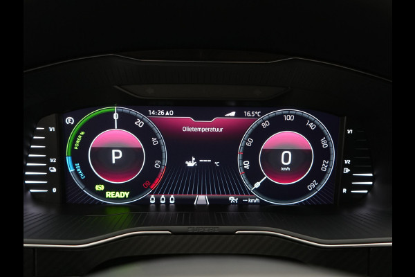 Škoda Superb Combi 1.4 TSI iV Sportline Business PHEV 218pk Dealer O.H. | Trekhaak Af Fabriek | Panodak | Adaptive Cruise | SOH 89,8% | Camera | Canton Audio | Alcantara Sportstoelen Memory & Verwarmd | Stuur Verwarmd | Sfeerverlichting | Keyless | BLIS | Crystal Plug In Hybrid |