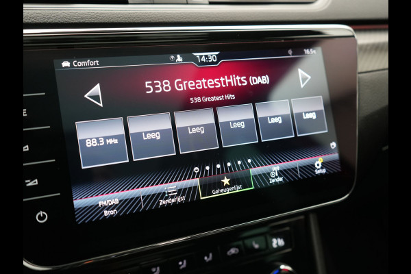 Škoda Superb Combi 1.4 TSI iV Sportline Business PHEV 218pk Dealer O.H. | Trekhaak Af Fabriek | Panodak | Adaptive Cruise | SOH 89,8% | Camera | Canton Audio | Alcantara Sportstoelen Memory & Verwarmd | Stuur Verwarmd | Sfeerverlichting | Keyless | BLIS | Crystal Plug In Hybrid |