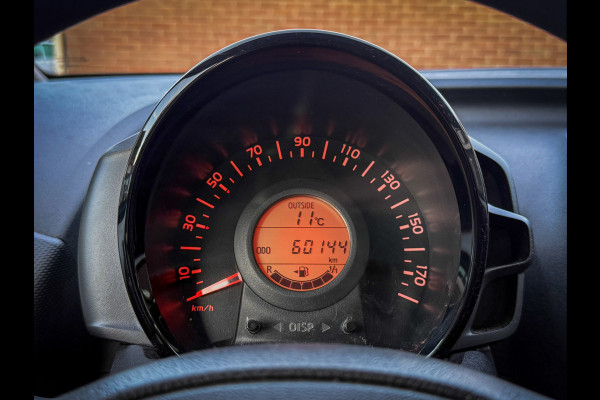 Toyota Aygo 1.0 VVT-i x - Cruise Control, Isofix, Goed onderhouden!