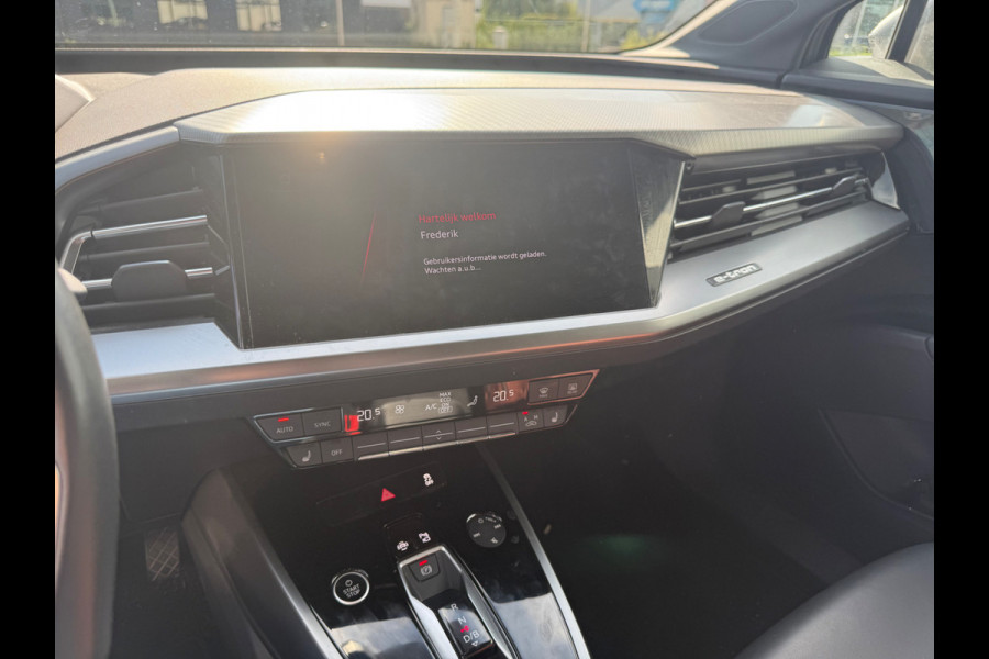 Audi Q4 e-tron 40 Advanced edition 77 kWh | Stoelverwarming | Adaptive Cruise Control | Camera | Parkeersensoren | Keyless | Navigatie | Apple Carplay | Climate Control | Leer | Warmtepomp | SOH 97,08%