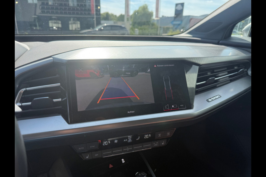Audi Q4 e-tron 40 Advanced edition 77 kWh | Stoelverwarming | Adaptive Cruise Control | Camera | Parkeersensoren | Keyless | Navigatie | Apple Carplay | Climate Control | Leer | Warmtepomp | SOH 97,08%