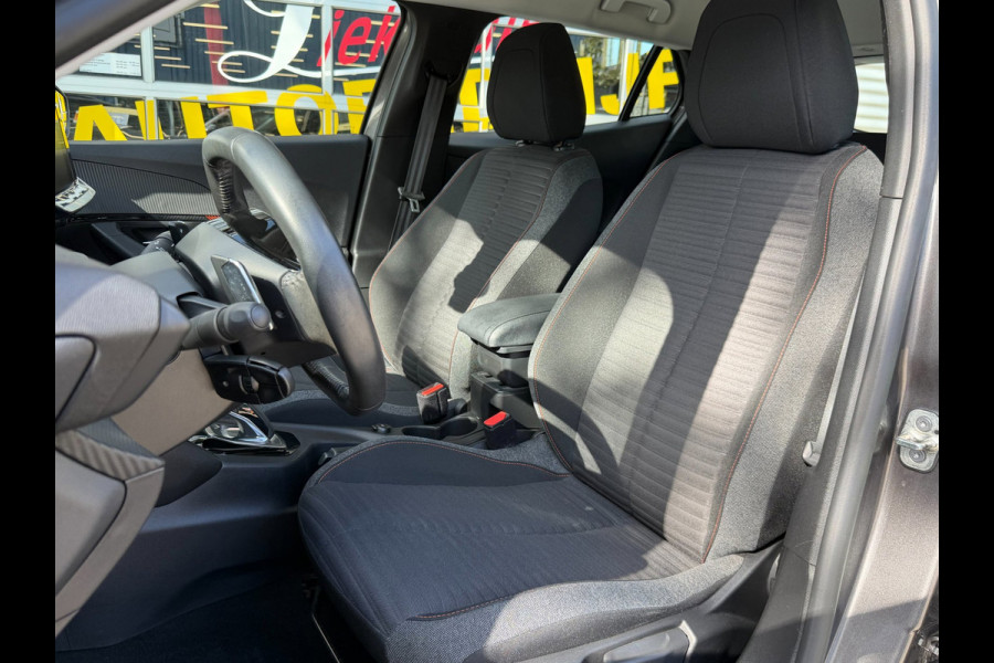 Peugeot 2008 1.2 PureTech Active Pack - AUTOMAAT I Apple CarPlay / Navigatie I Airco I LED I PDC I Sport velgen I