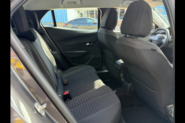 Peugeot 2008 1.2 PureTech Active Pack - AUTOMAAT I Apple CarPlay / Navigatie I Airco I LED I PDC I Sport velgen I