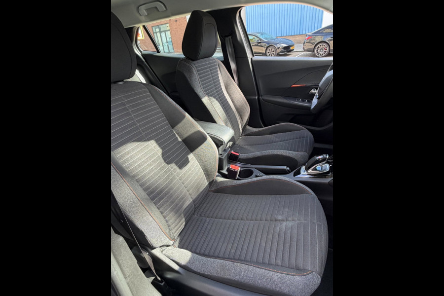Peugeot 2008 1.2 PureTech Active Pack - AUTOMAAT I Apple CarPlay / Navigatie I Airco I LED I PDC I Sport velgen I