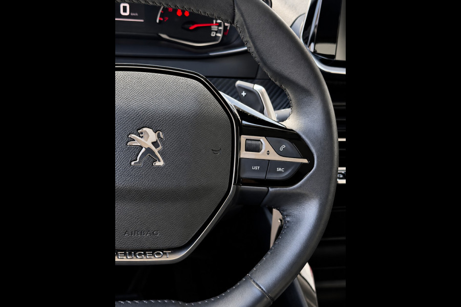 Peugeot 2008 1.2 PureTech Active Pack - AUTOMAAT I Apple CarPlay / Navigatie I Airco I LED I PDC I Sport velgen I