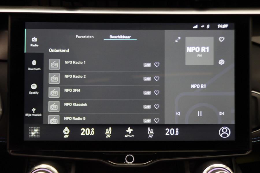 Lynk & Co 01 1.5 Plug-in Hybrid 360° Camera, Panoramadak, Zwarte hemel, ACC, Apple Carplay, Infinity Sound, DAB, 20''