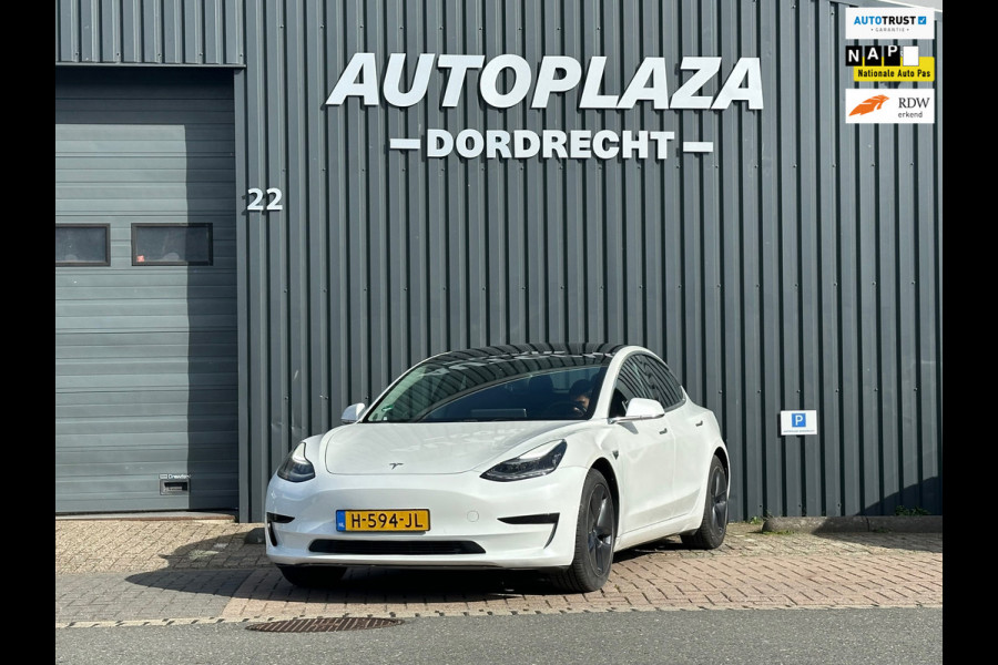 Tesla Model 3 Standard RWD Plus 60 kWh