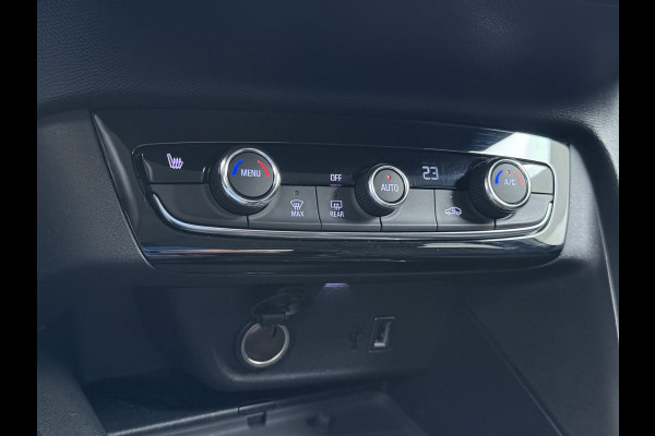 Opel Corsa 1.2T 101PK Camera PDC-a+v Navi Apple Carplay Android EleganceStoel+Stuurverwarming Regen-Lichtsensor Keyless entry/start Privacy Glas Lmv Led Bluetooth Lane Assist Isofix 1e Eigenaar Dealeronderhouden Origineel Nederlandse Auto